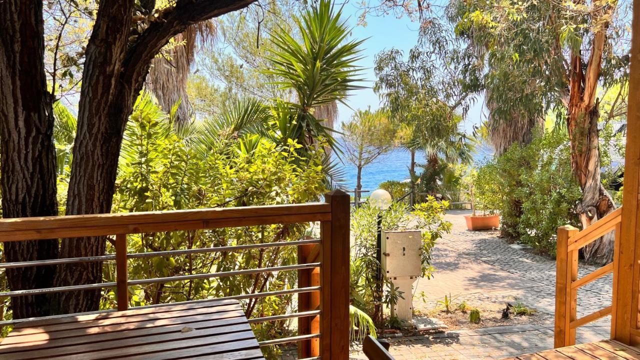 Villaggio Dei Fiori Sanremo Exteriör bild