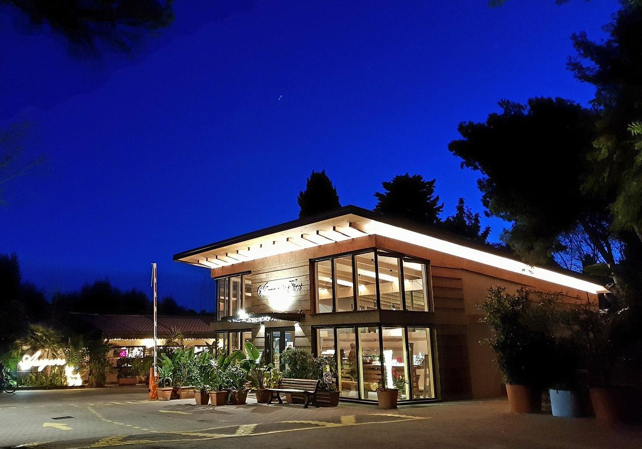 Villaggio Dei Fiori Sanremo Exteriör bild