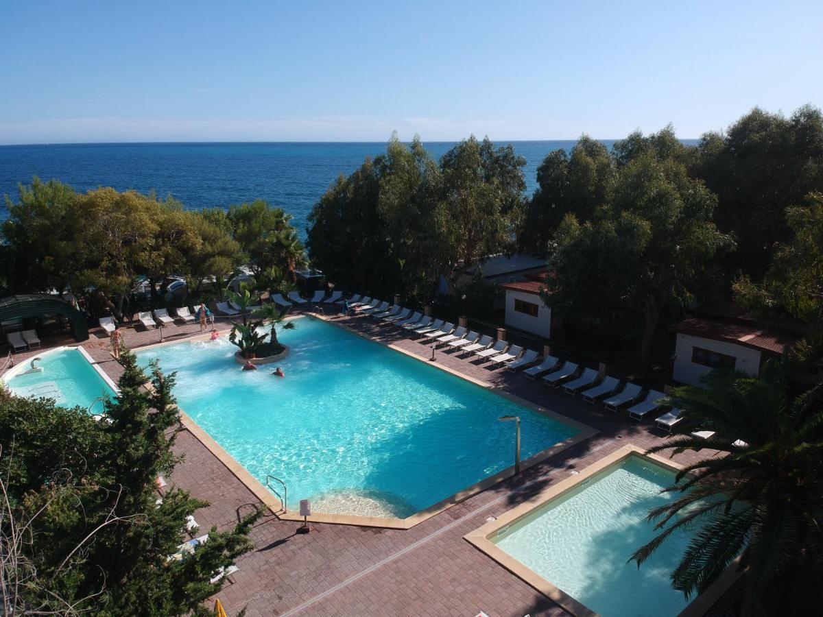 Villaggio Dei Fiori Sanremo Exteriör bild
